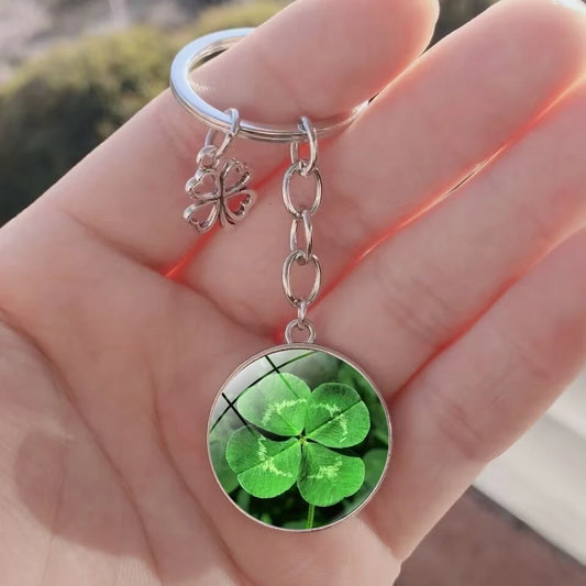 Lucky Four Leaf Clover Keychain Alloy Pendant Art Photo Glass Crystal Handbag Men Car Lucky Jewelry Pendant Fashion Gift